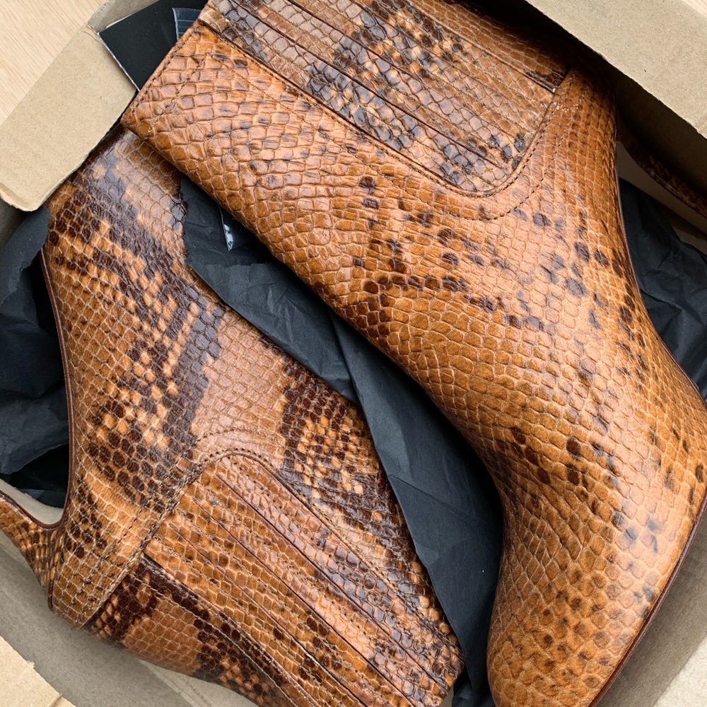 🛍SOLD🛍 Zara High Heeled Printed Leather Booties - Picture 5 of 5